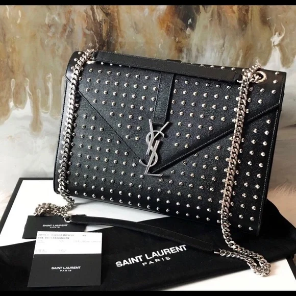 LSE00230 - Black Purse With Stud Detail - Silk Avenue Pakistan